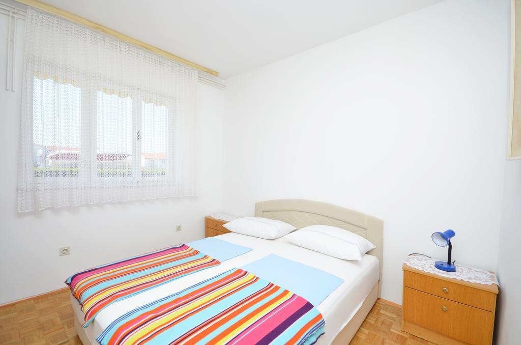 Apartment Marija Vodice Bagian luar foto