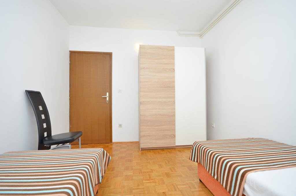 Apartment Marija Vodice Bagian luar foto