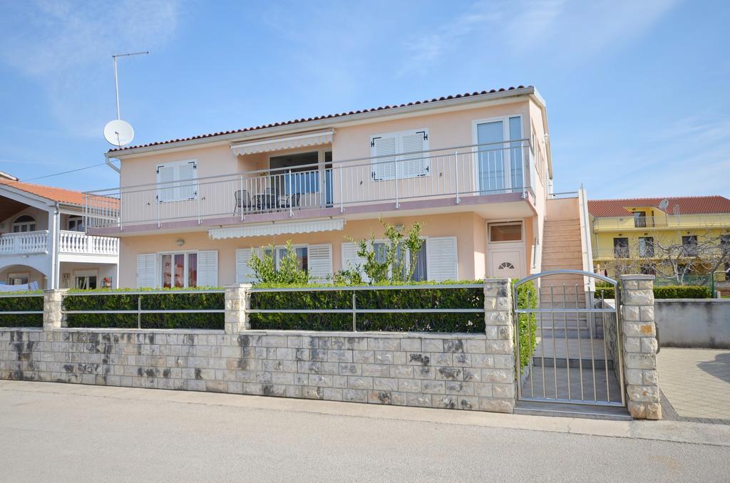 Apartment Marija Vodice Bagian luar foto