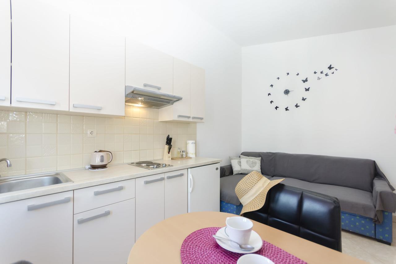 Apartment Marija Vodice Bagian luar foto