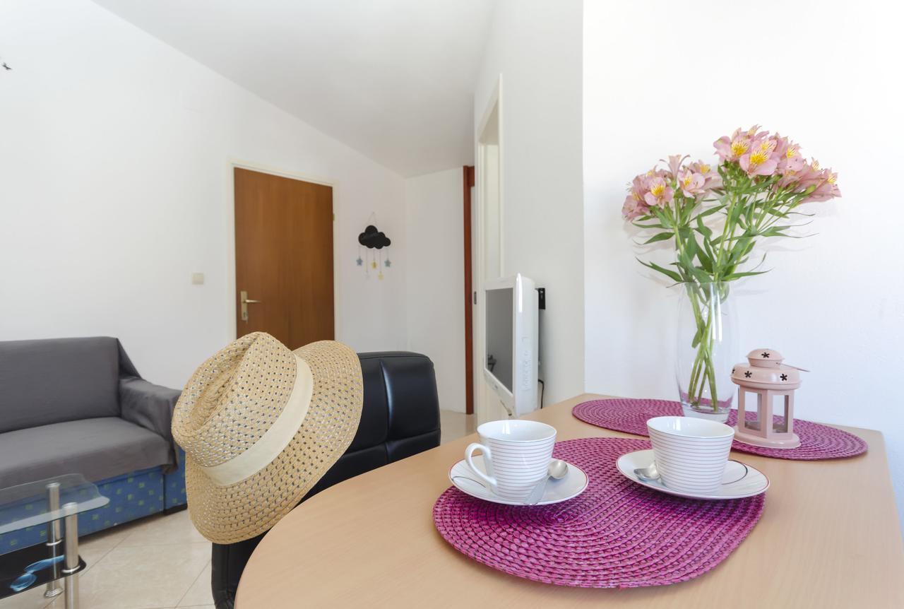 Apartment Marija Vodice Bagian luar foto